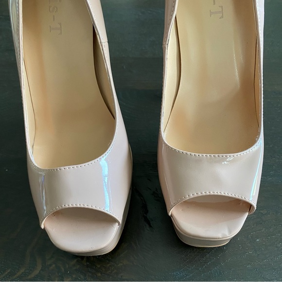 Chris-T Women’s Chunky Heels - Picture 3 of 7